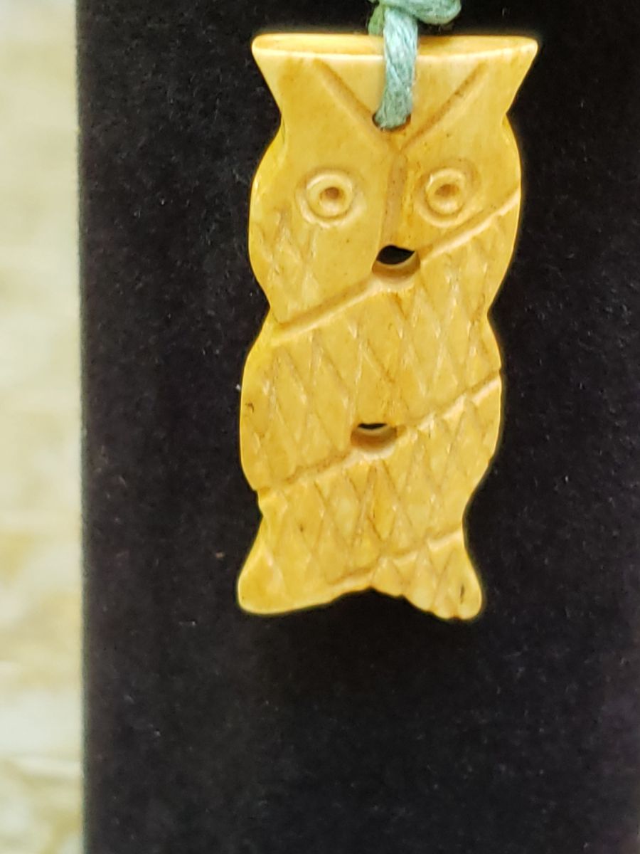 Carved Owl Resin Necklace - Image 2